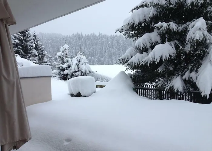 Casa Nolens, Via Sura 4 * Laax